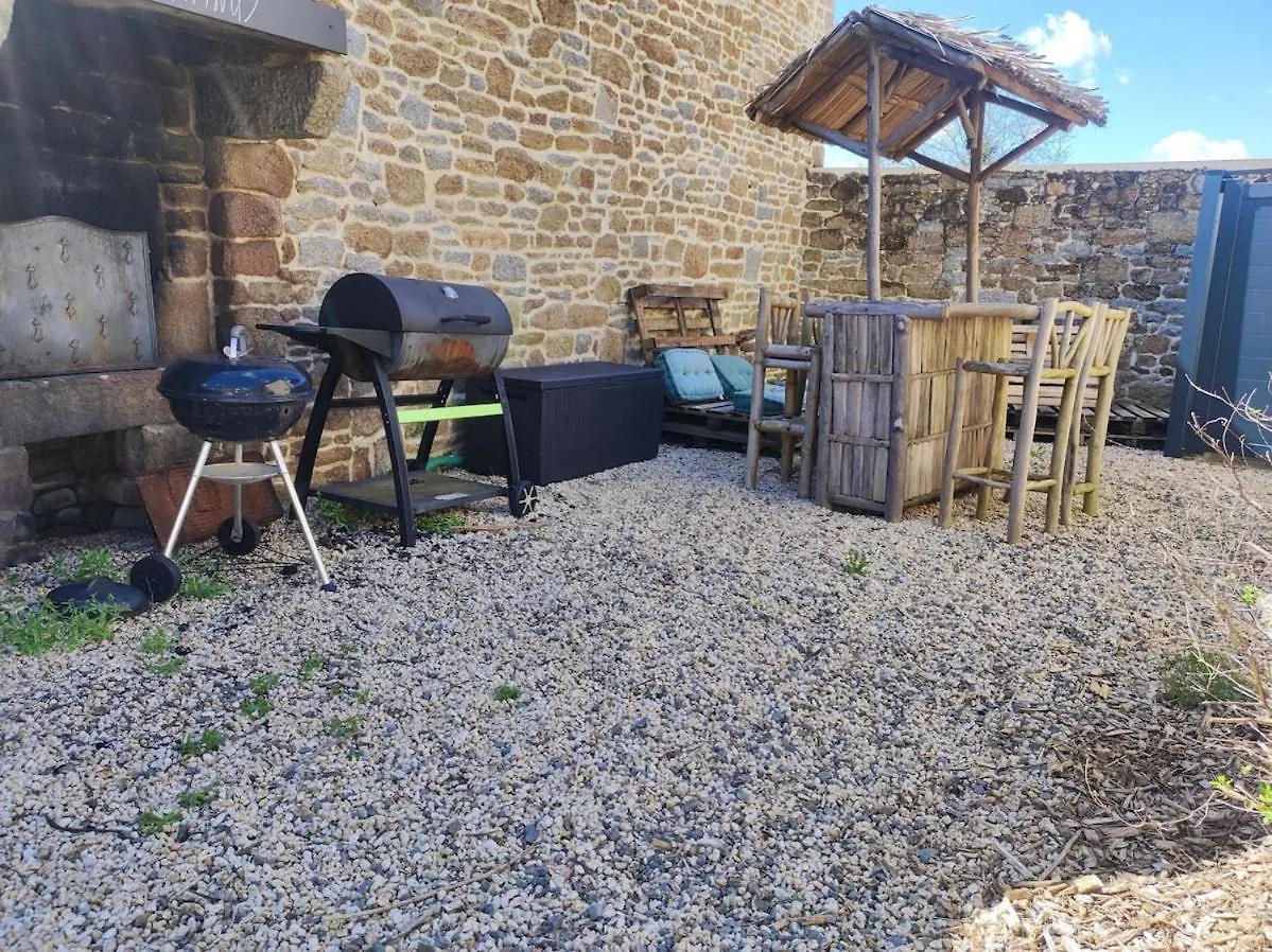Villa Grande Maison Familiale Avec Piscine Saint-Ouen-des-Alleux France
