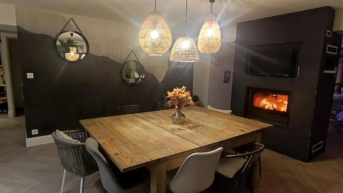 Grande Maison Familiale Avec Piscine Saint-Ouen-des-Alleux
